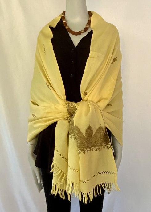 Hand Embroidered Aari Border with Small Motif
